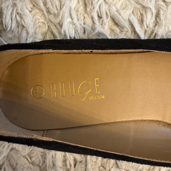 Rouge  Black Flats with Pearl & Gold Embellishments - Picture 12 of 16